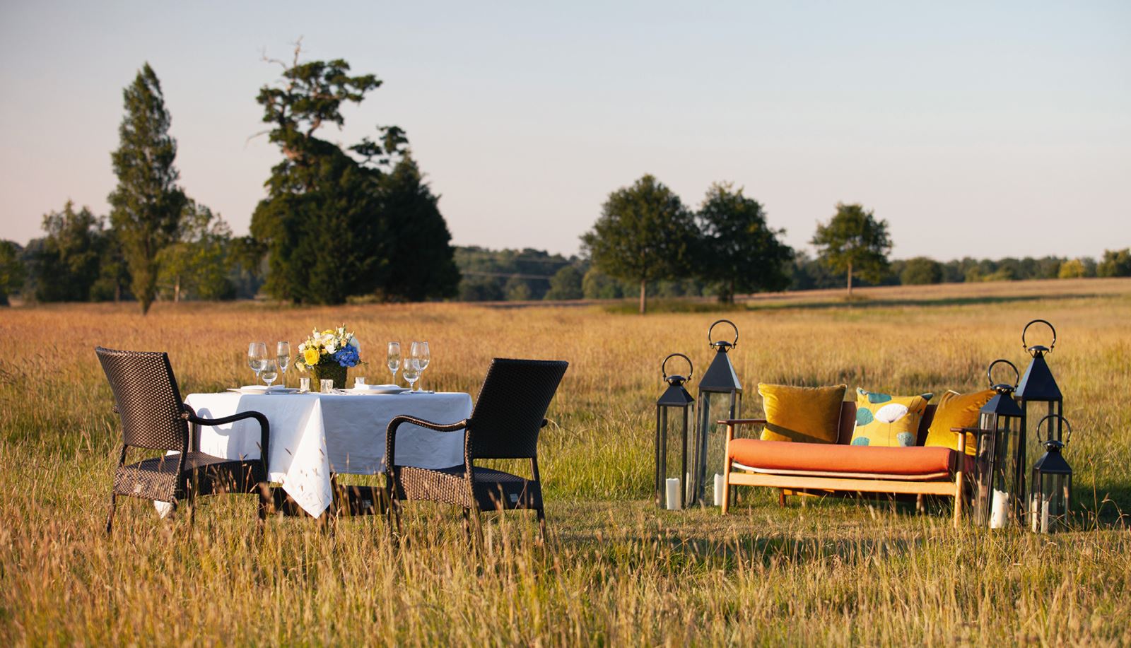 Outdoor dining at Four Seasons Hampshire